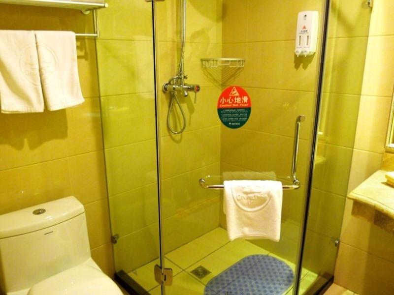 Greentree Inn Guiyang Court Street West Zhongshan Road Subway Station Business Hotel ภายนอก รูปภาพ