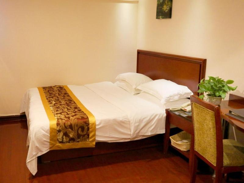 Greentree Inn Guiyang Court Street West Zhongshan Road Subway Station Business Hotel ภายนอก รูปภาพ