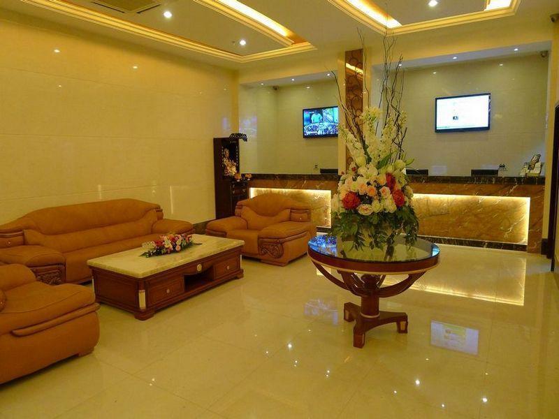 Greentree Inn Guiyang Court Street West Zhongshan Road Subway Station Business Hotel ภายนอก รูปภาพ
