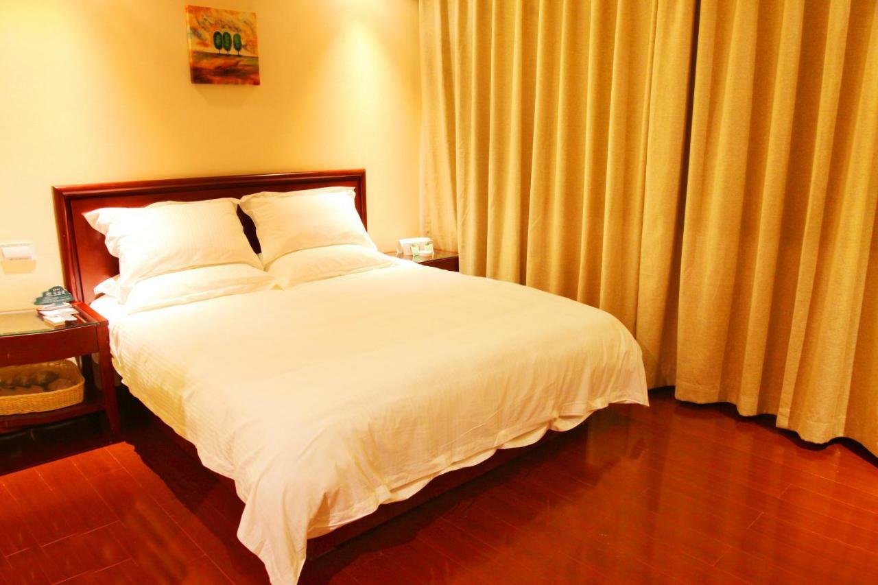 Greentree Inn Guiyang Court Street West Zhongshan Road Subway Station Business Hotel ภายนอก รูปภาพ