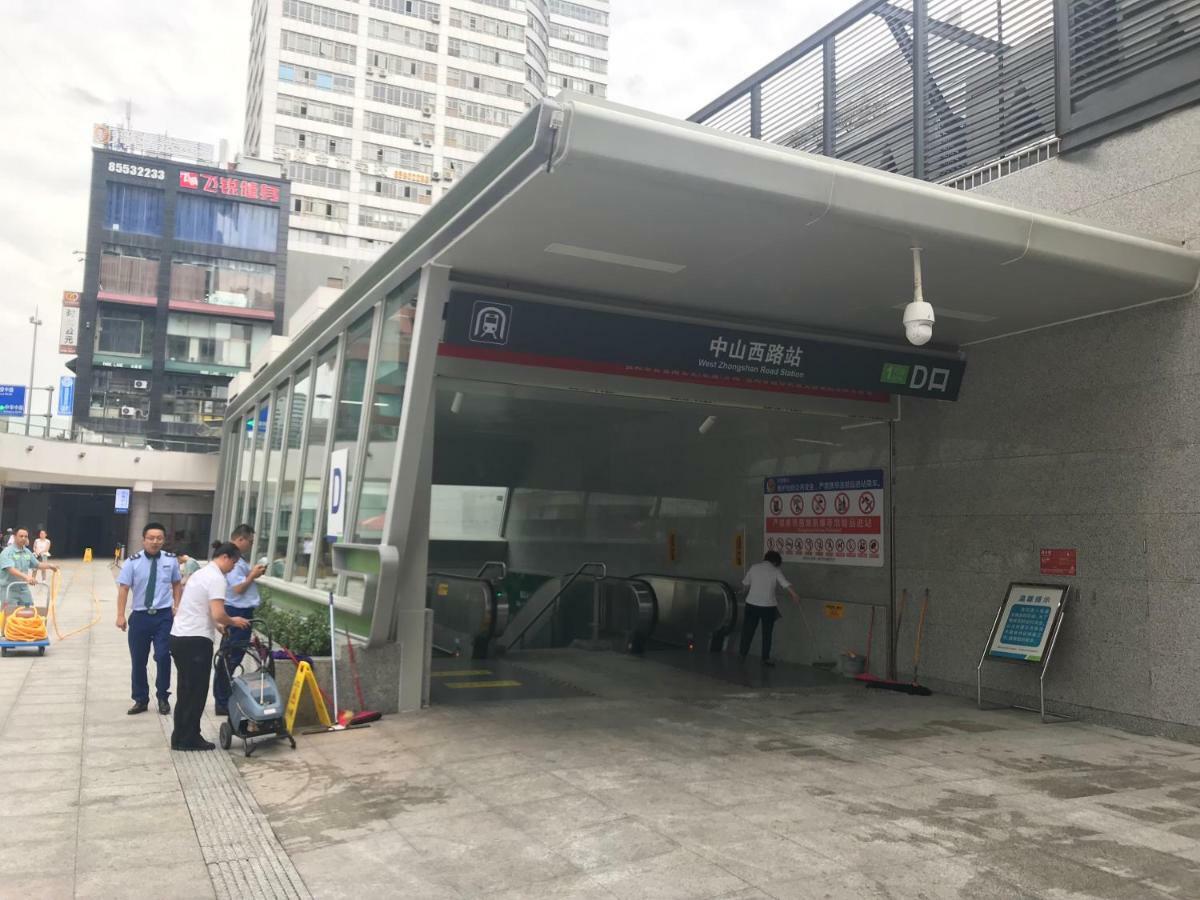 Greentree Inn Guiyang Court Street West Zhongshan Road Subway Station Business Hotel ภายนอก รูปภาพ